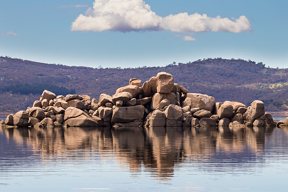 Curiosity Rocks, Lake Jindabyne