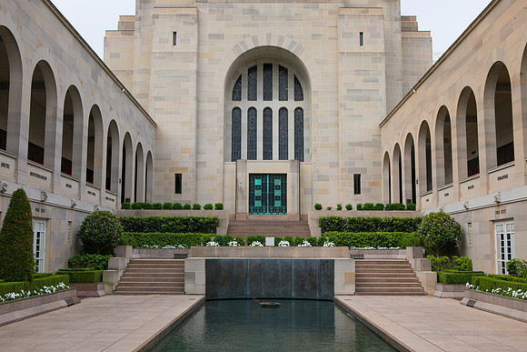 AWM Pool of Reflection